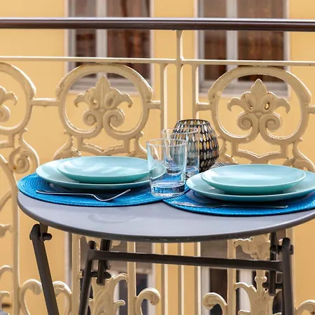 H11 Lumiere D'or Centro アパート サンレモ