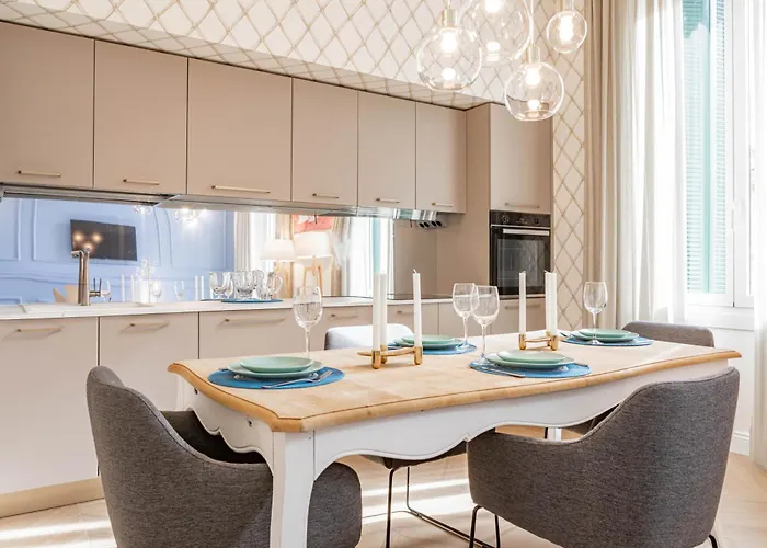 Апартаменты H11 Lumiere D'or Centro