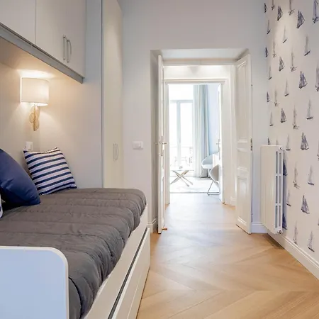 Апартаменты H11 Lumiere D'or Centro